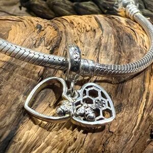 Authentic Pandora Charm Hearts and Bees Dangle
Retired Black Enamel Zirconia